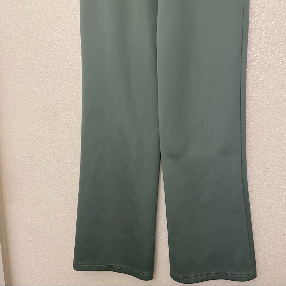 Fabletics Plush Interlock Wide Leg Pant stretch knit sage green casual trouser S - Picture 4 of 11